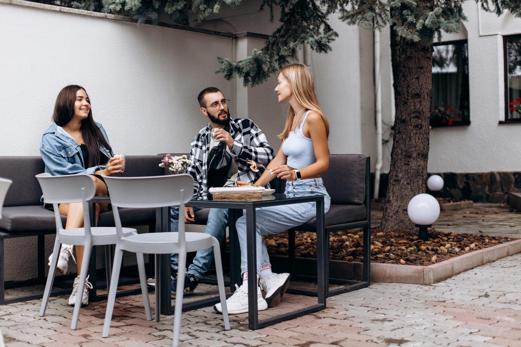 Eduard Hotel Ужгород Екстериор снимка
